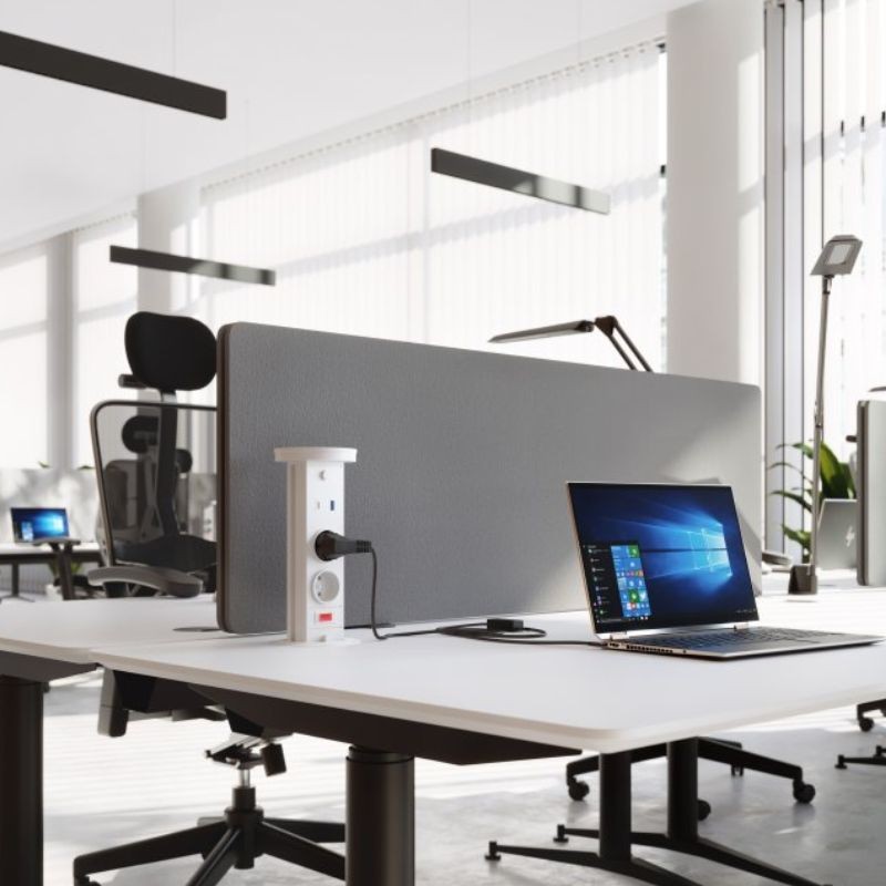 ENCHUFE P/MUEBLE EMPOTRADO VERTIKAL...